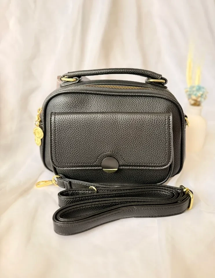 BOLSA MÉDIA PRETA COM DIVISÓRIAS - BOL 185 - 2