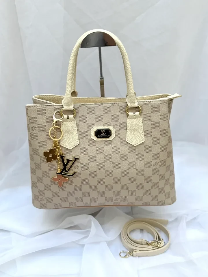 BOLSA MÉDIA OFF WHITE LOUIS VUITTON - BRL 109 - 2