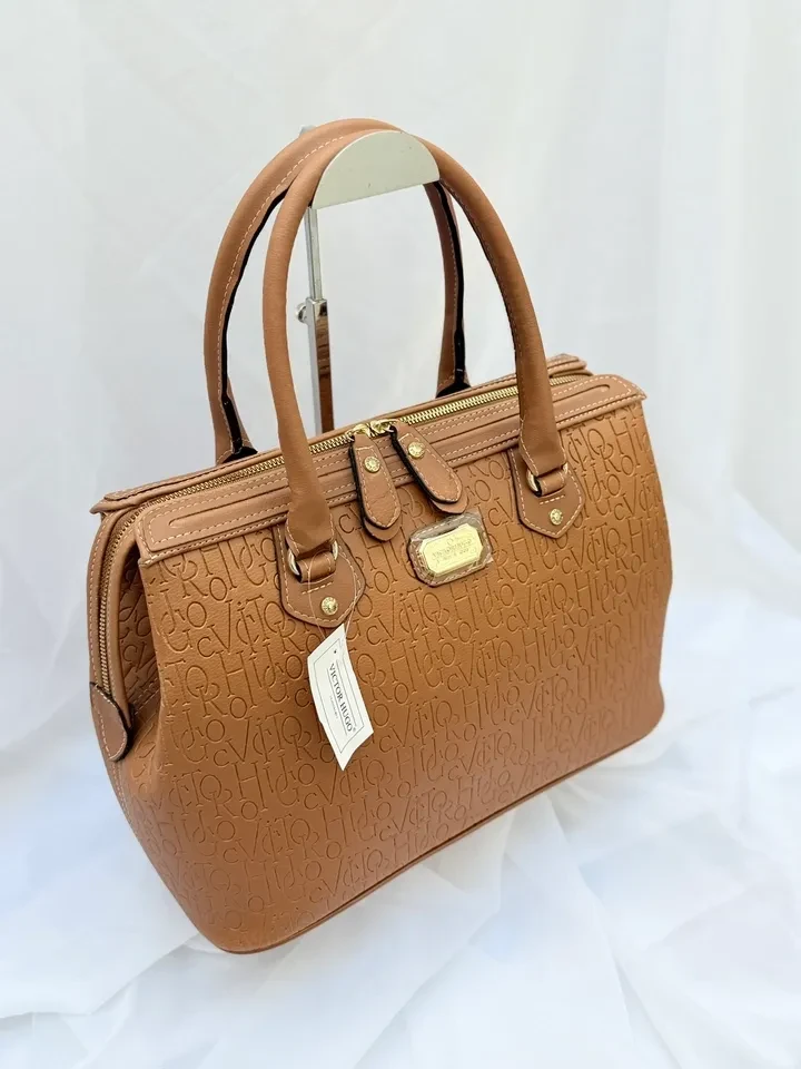 BOLSA BAÚ CARAMELO VICTOR HUGO - 2