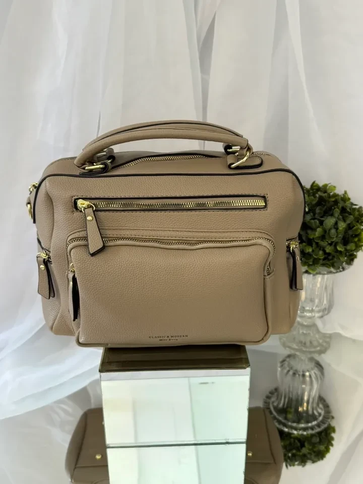 BOLSA MÉDIA BEGE COM VÁRIAS DIVISÓRIAS E BOLSOS LATERAIS - BOL 117 - 2