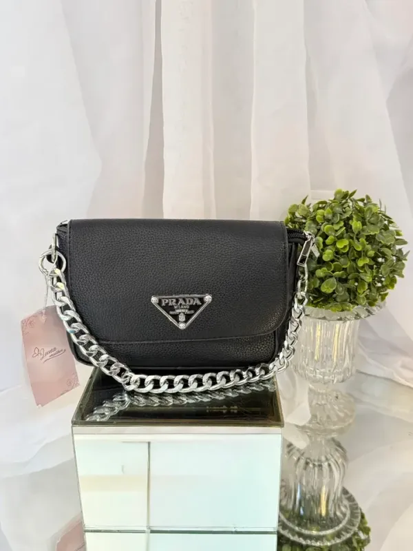 BOLSA PEQUENA PRETA PRADA - BRL 066