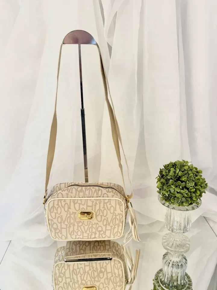 BOLSA PEQUENA OFF WHITE VICTOR HUGO - BRL 041 - 1