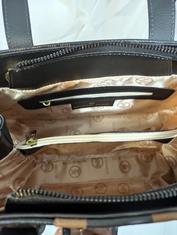 BOLSA MÉDIA  ESTRUTURADA PRETA COM MARROM MK - BRL 038 - 2