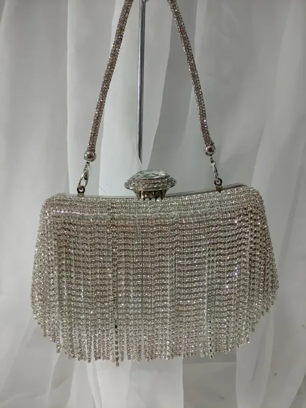 BOLSA FESTA PRATA COM CASCATA DE STRASS - BOL 141