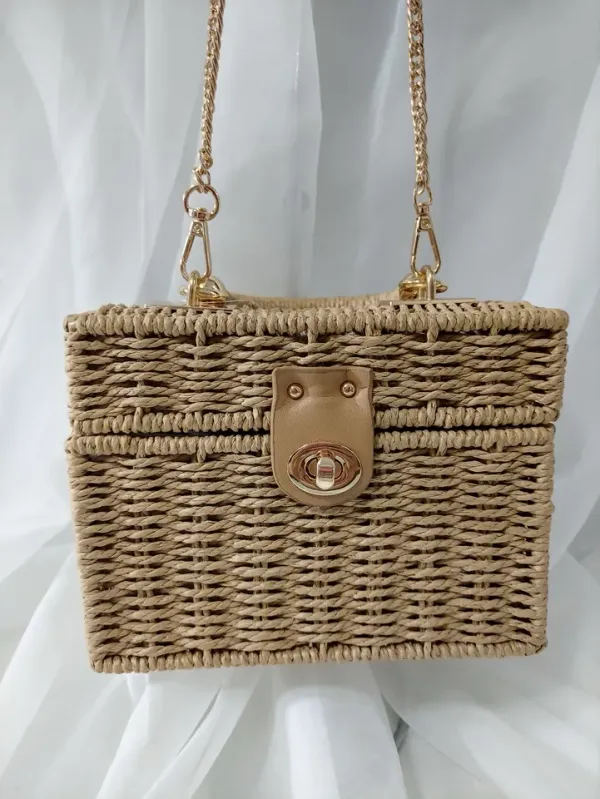 BOLSA BAÚ ESTRUTURADO PALHA, ALÇA DE MAO E ALÇA CORRENTE  - BOL 102