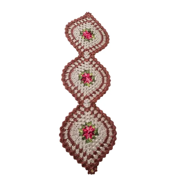 Trilho de Mesa em Crochê Folha Floral Telha