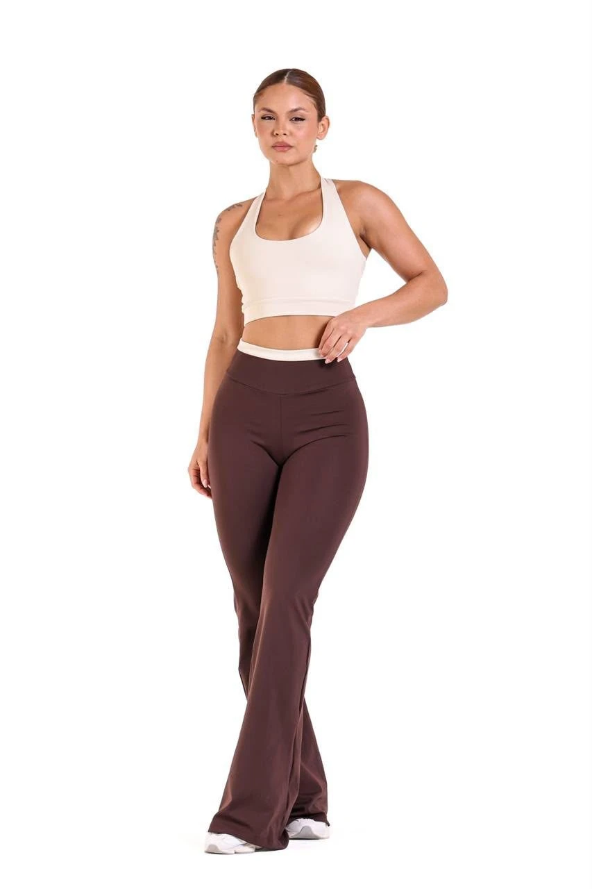 Conjunto Calça Flare e Top - Marrom e Off White - 1