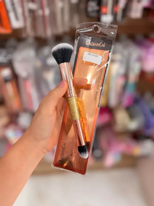 Pincel duplo de blush e corretivo  - imagem 2