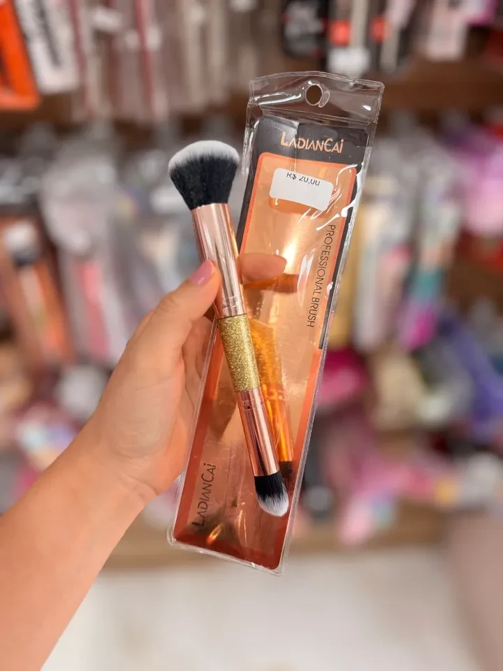 Pincel duplo de blush e corretivo  - 2