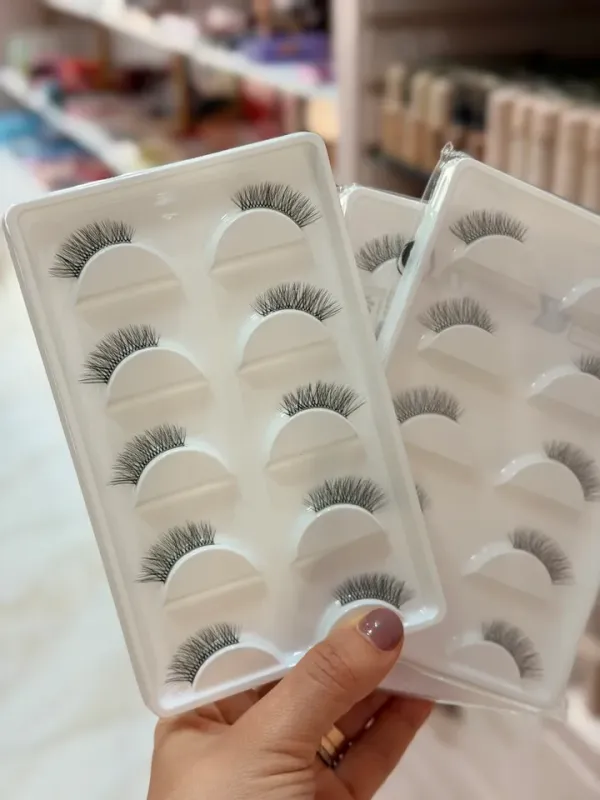 Caixa de cílios com 05 pares MOD cantinho - imagem 1