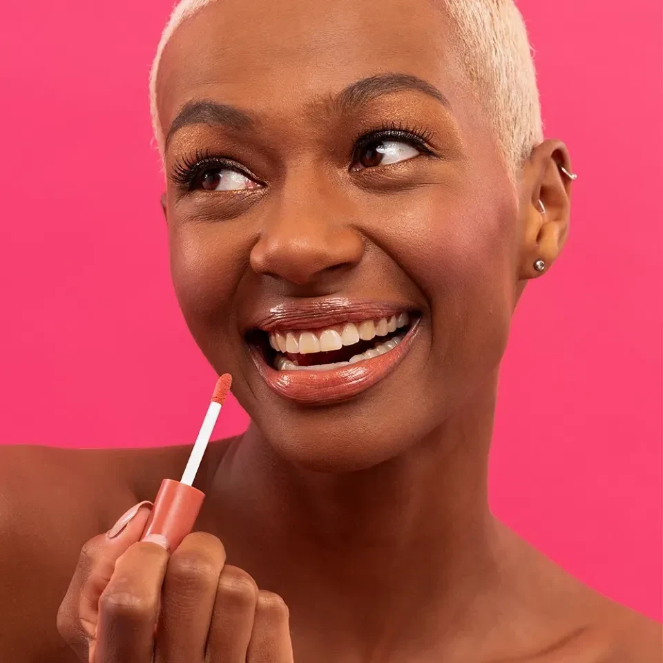 Gloss labial butter bomb - cor snatched  - 4