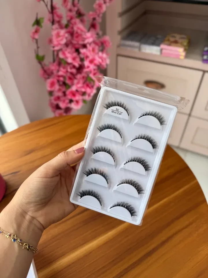 Caixa com 5 pares de cílios MOD 3D Mini Cat  - 1
