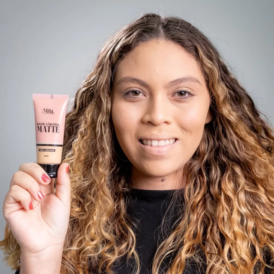 Base líquida matte MILLA MAKEUP – cor Ana  - 2