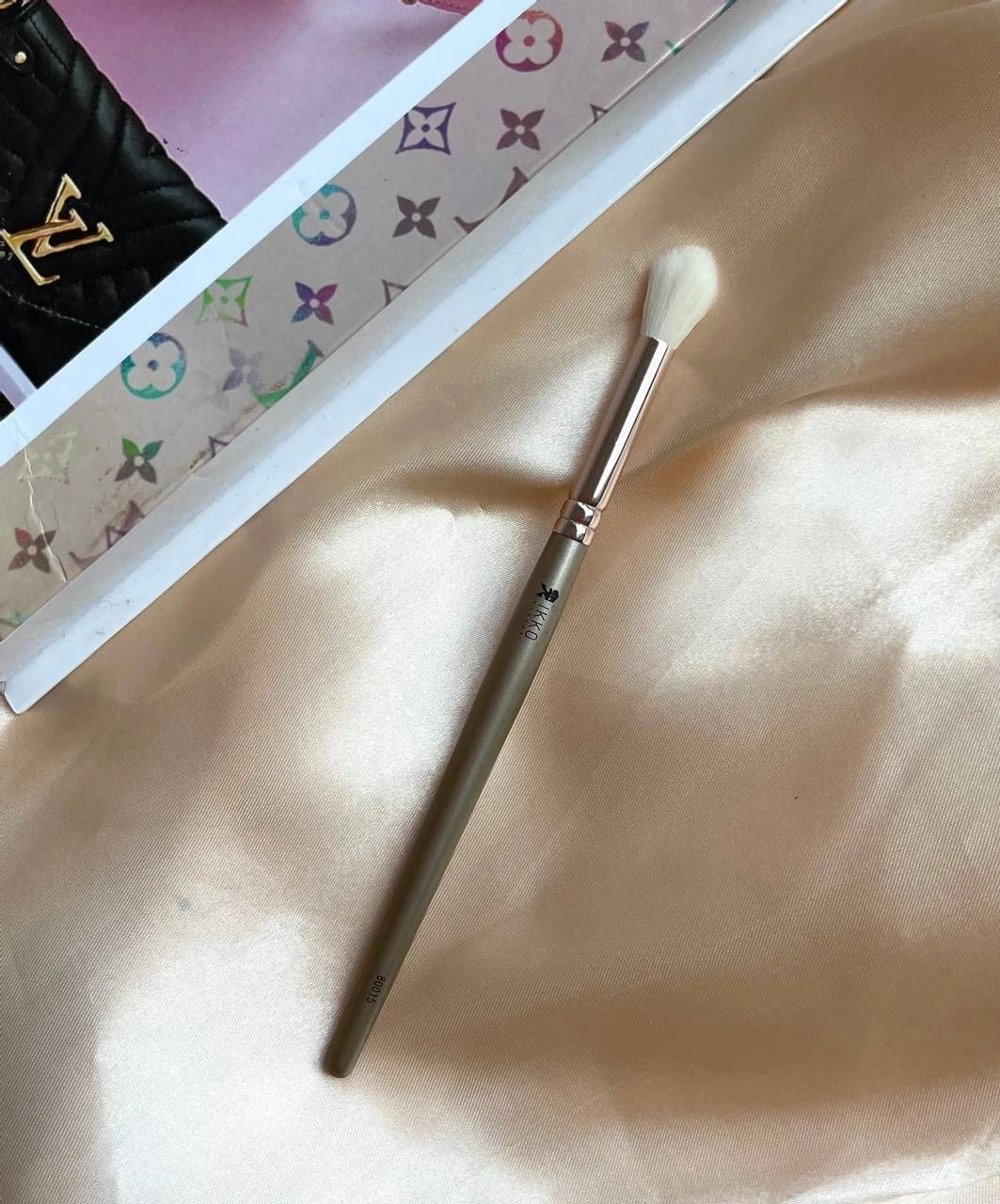 Pincel para esfumado e iluminador - IKKO MAKEUP (80015) - 1