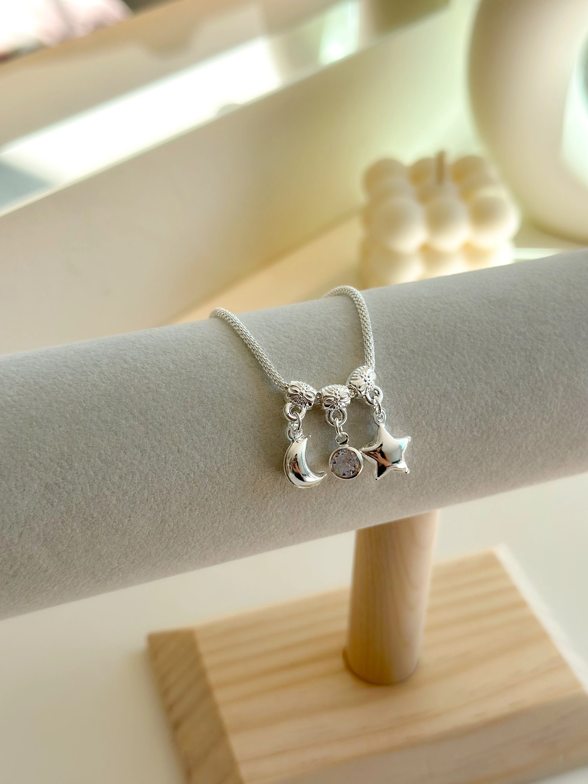 Pulseira com berloque - lua e estrela  - 3