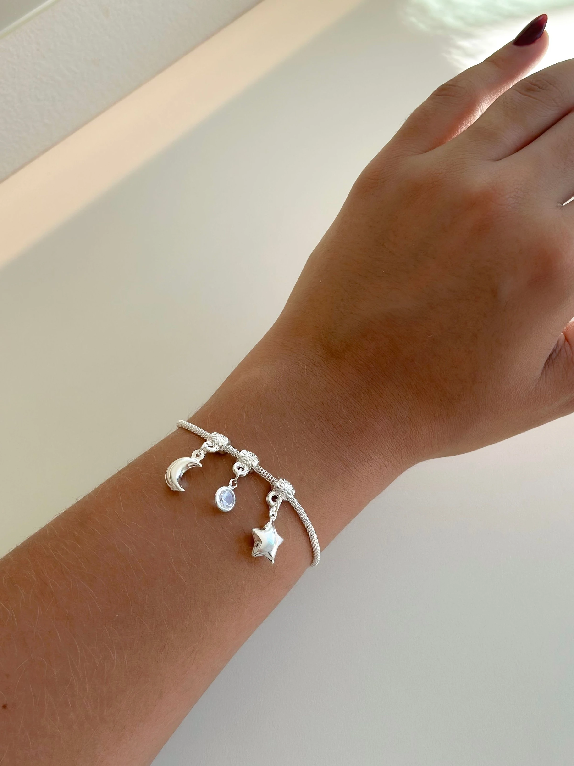 Pulseira com berloque - lua e estrela  - 1