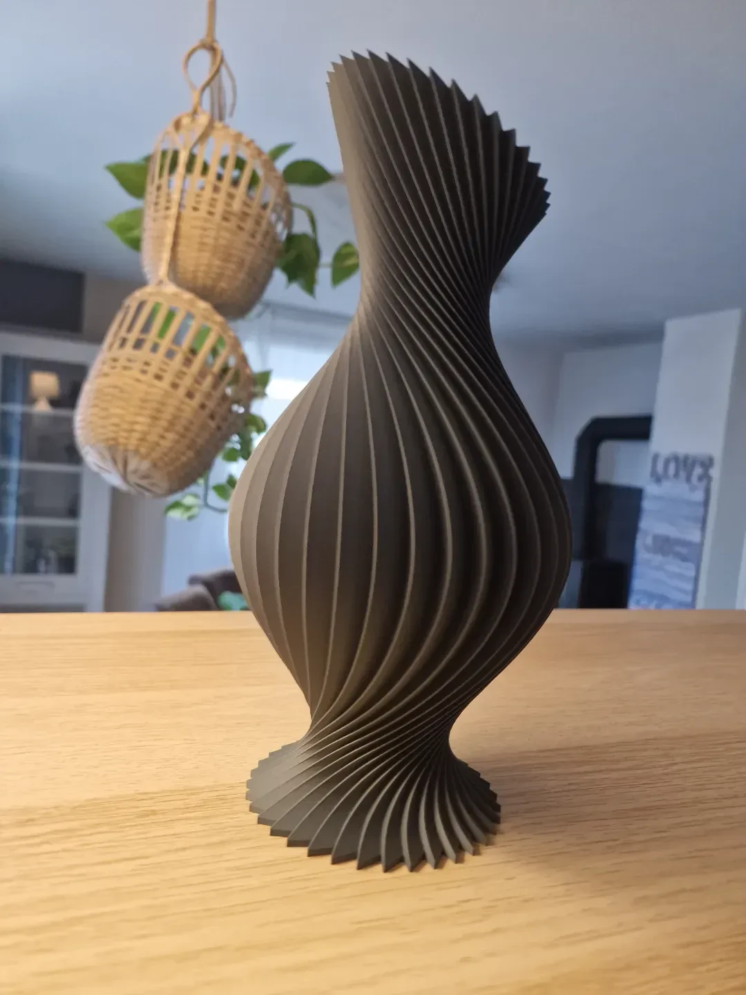 Vaso Decorativo Origami Twist – Design Escultórico Plissado - 3