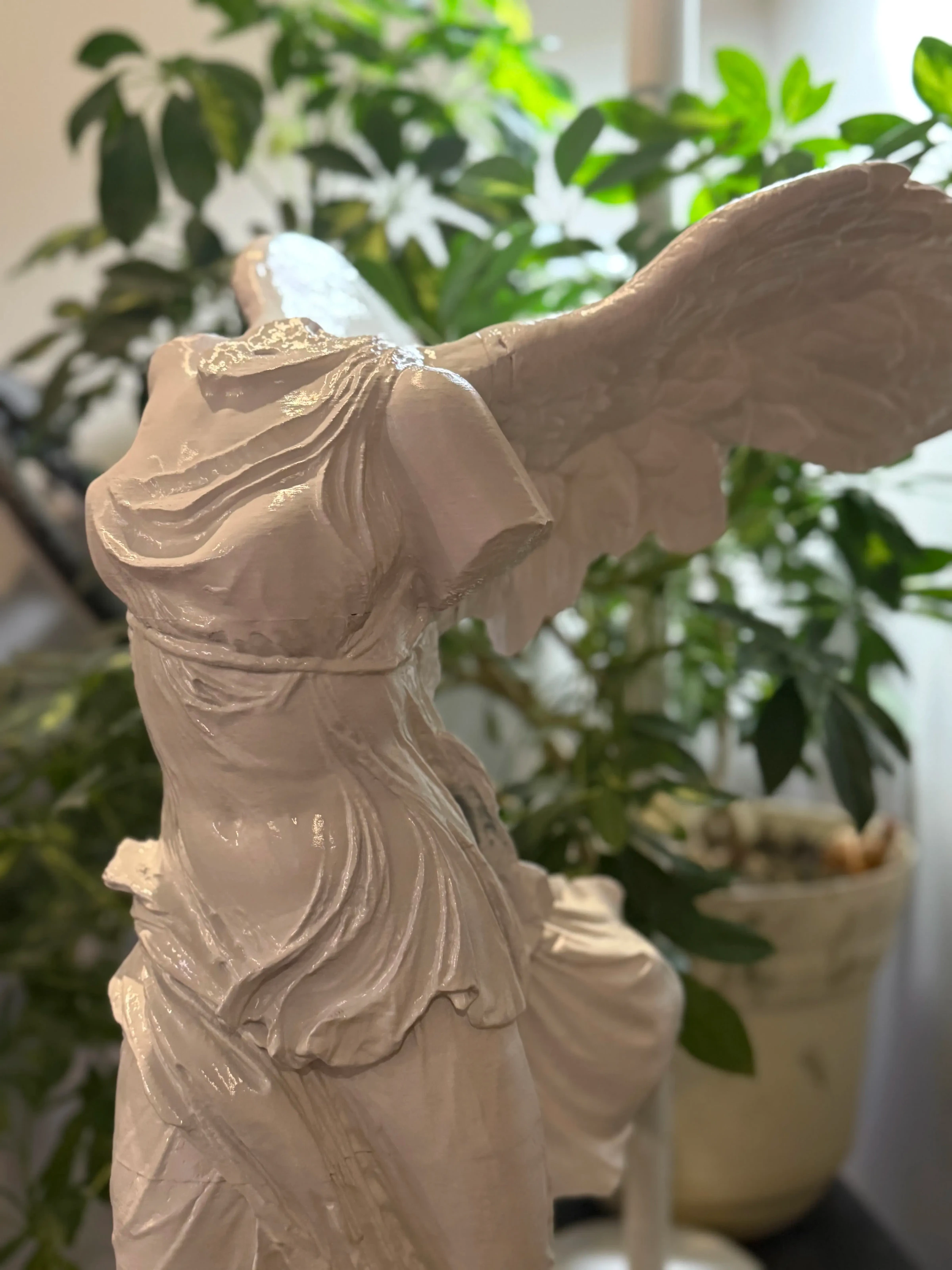 Escultura Vitória de Samotrácia Clássica em Gesso – Replicagem de Arte Helenística - 3